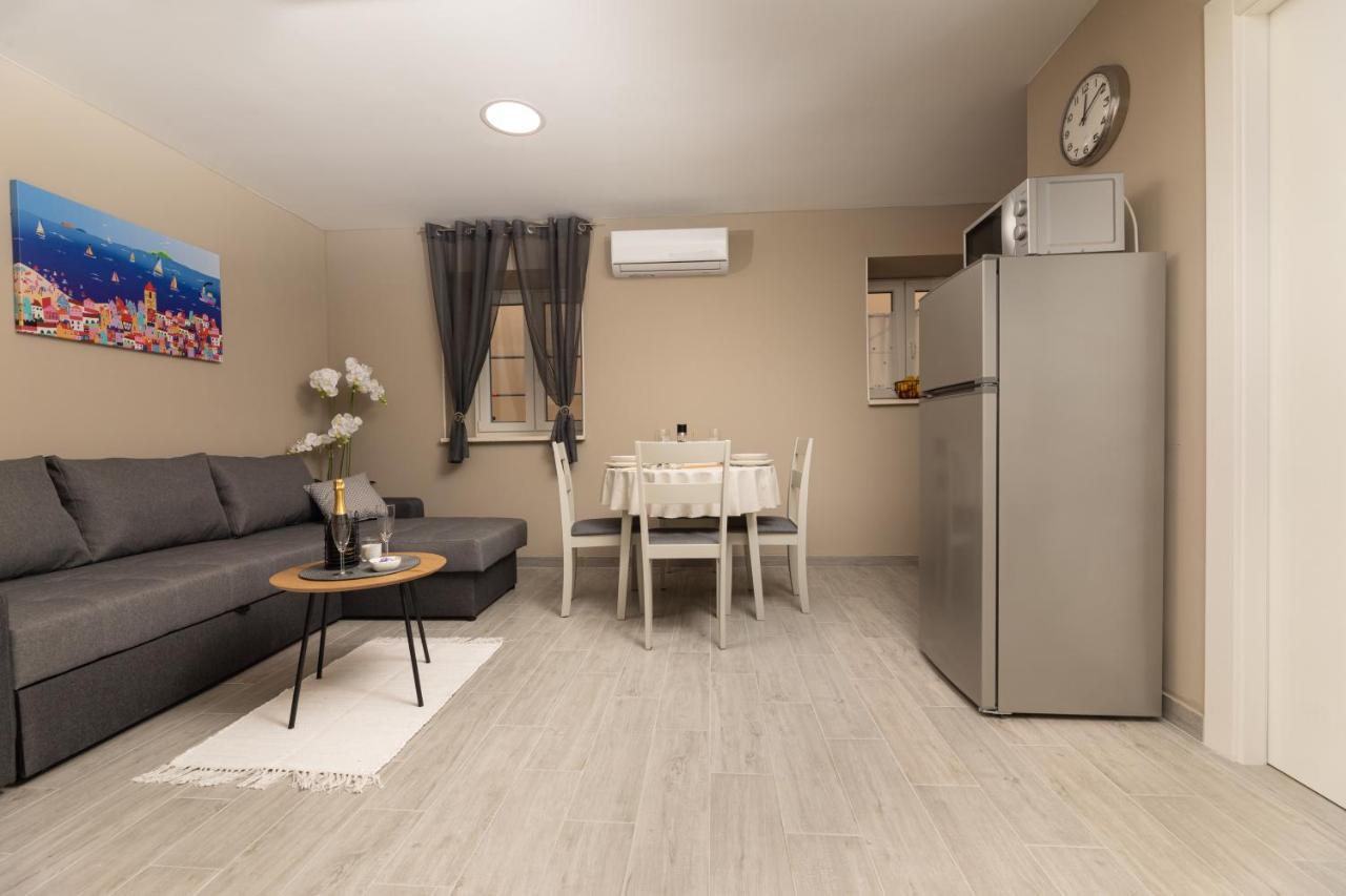 Apartments Neptun Башка Экстерьер фото